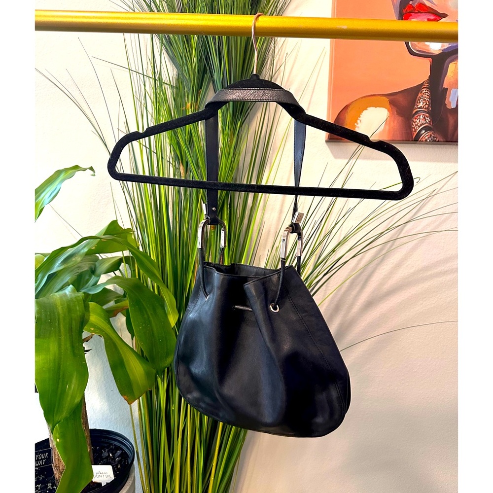 GUCCI Vintage Leather Drawstring Bucket Bag